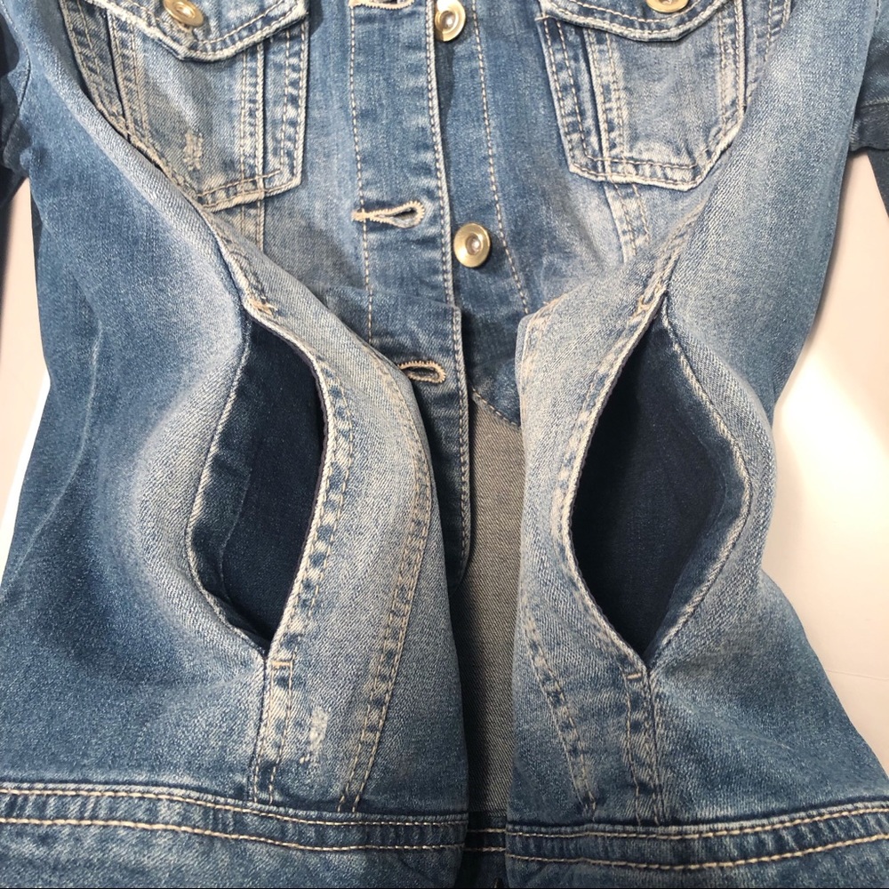 Forever 21 Women’s Spike Studded Denim Jacket - Picture 7 of 8